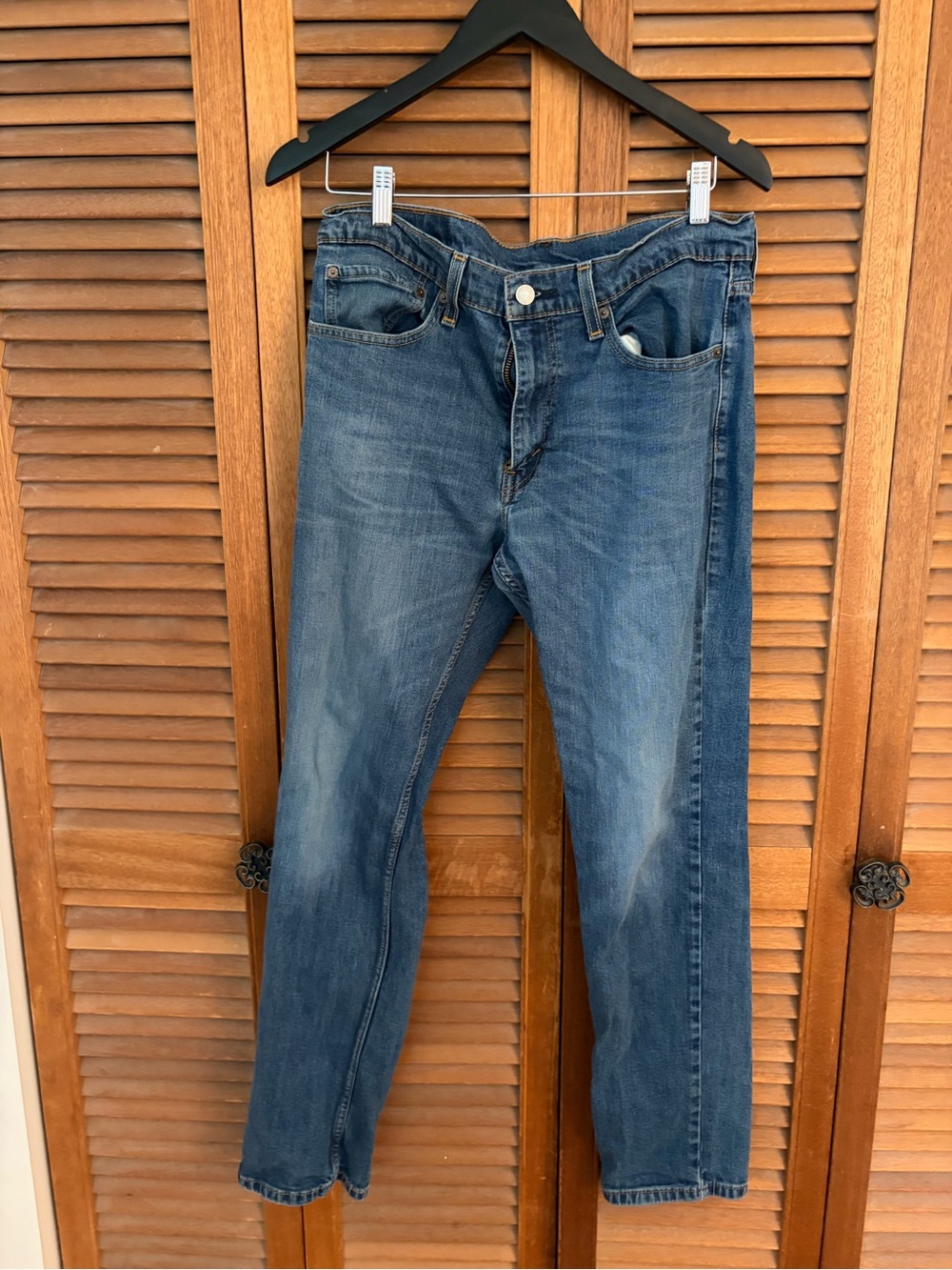 Levi's men’s Levi’s 511 34 xc32 Medium Blue Straight-Leg